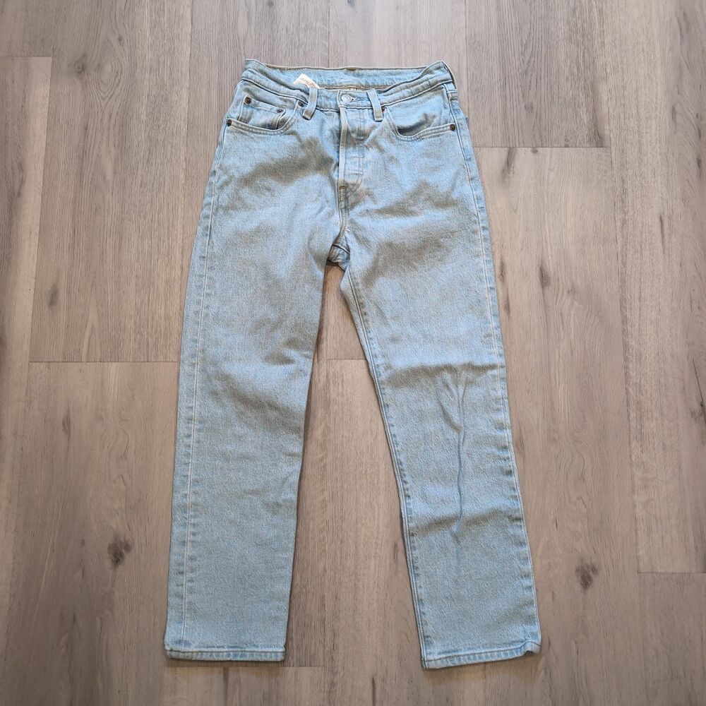 Levi's 501 Jeans Womens Size 25x26 Light Wash Button Fly Straight Leg Denim